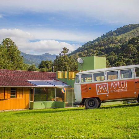 Хостел Ayllu Refugio Ecologico Урубісі Екстер'єр фото