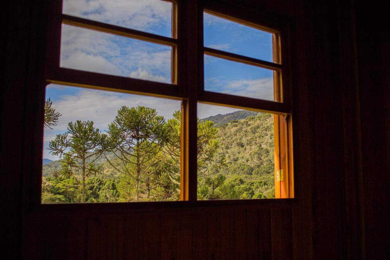 Хостел Ayllu Refugio Ecologico Урубісі Екстер'єр фото